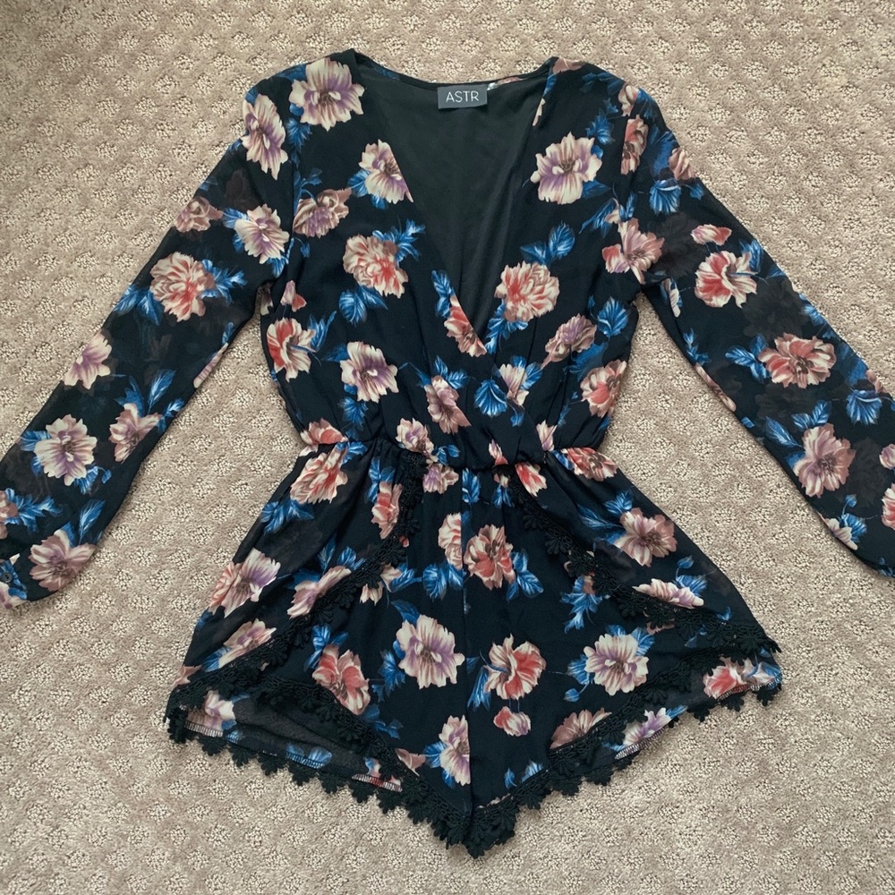 ASTR Floral Romper